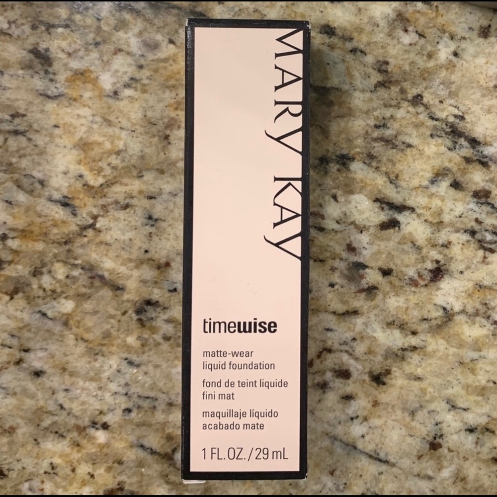 Mary Kay matte foundation Beige 8